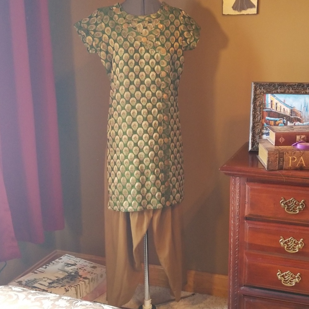 Authentic Indian salwar kameez gold green brocade